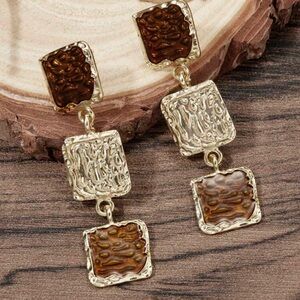 Elegant Gold and Brown Dangle Earrings